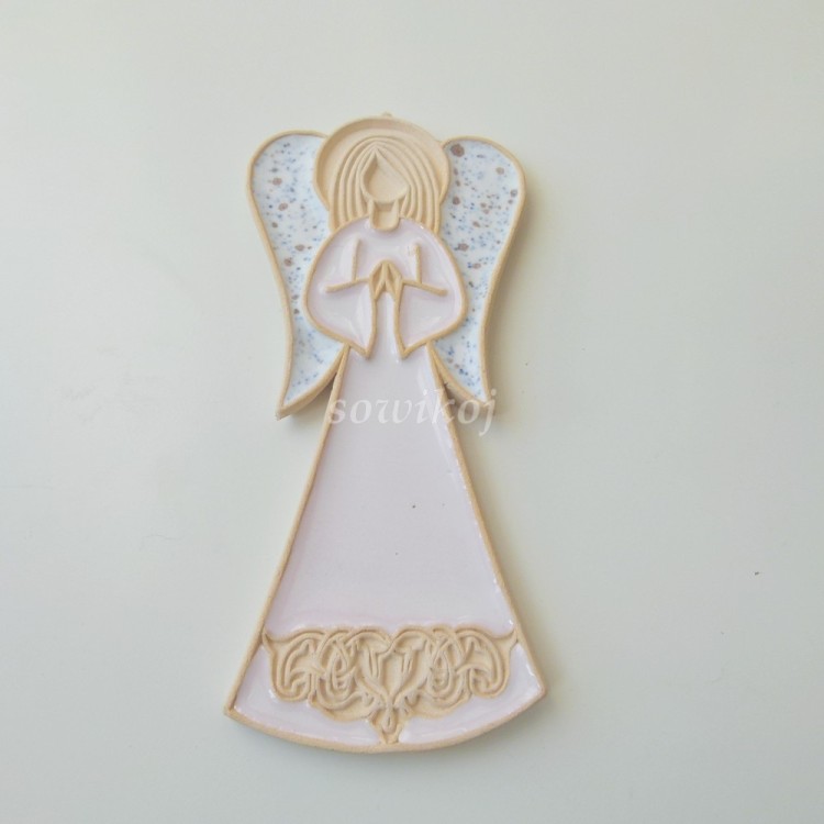 Biały anioł ceramiczny na ścianę