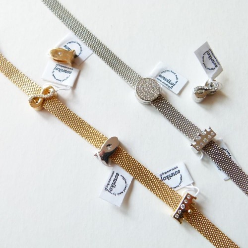 Przykładowe zestawienie zawieszek na paskowych bransoletkach srebrnych