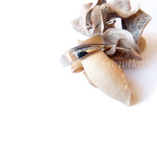 Obrączka ze srebra próby 925