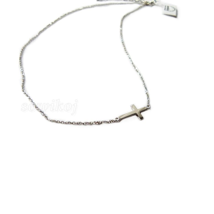 Srebrny naszyjnik z krzyżykiem rodowany
