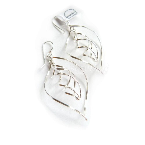 Srebrne długie lekkie kolczyki