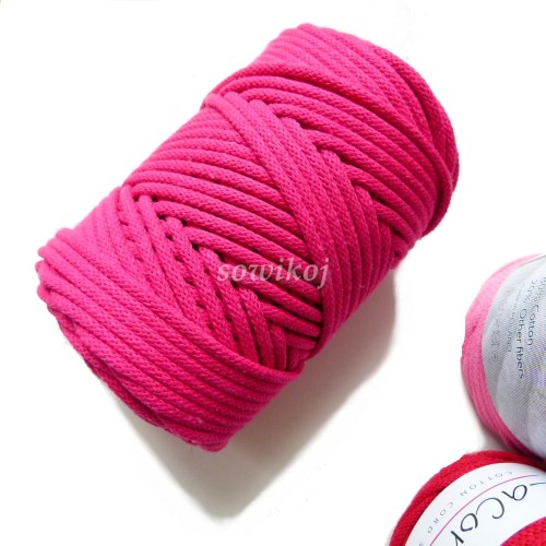 fuksja - sznurek bawełniany z rdzeniem poliestrowym polskiego producenta.