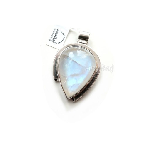 Kamień księżycowy - wisior oprawiony w srebrze 925