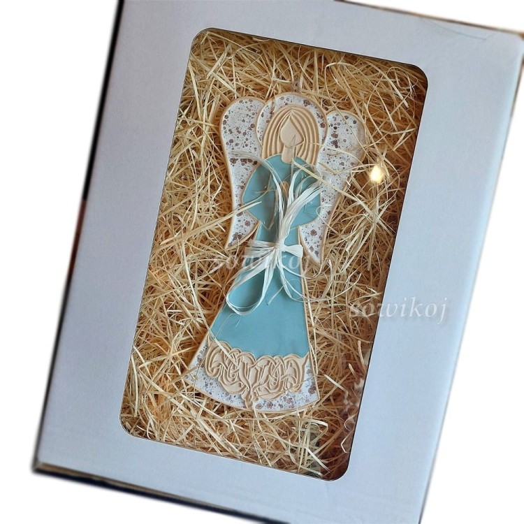 Anioł w opakowaniu ozdobnym