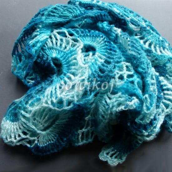 Przykładowa realizacja z motka włóczki Angora Active 845 - turkus - chusta wirus