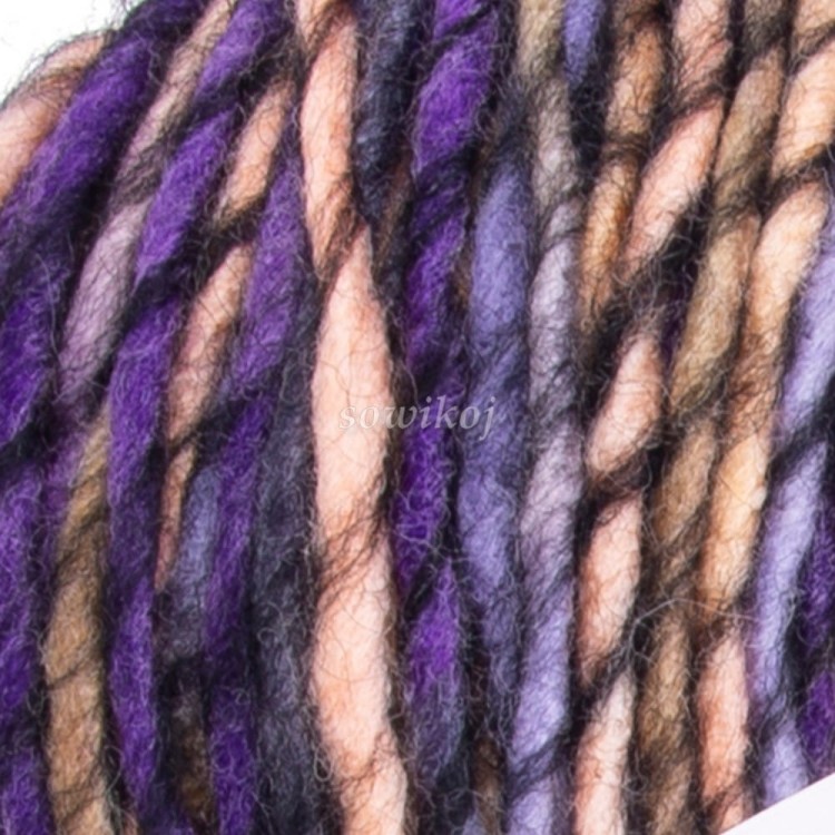 Zbliżenie na włóczkę Olimpia 1412