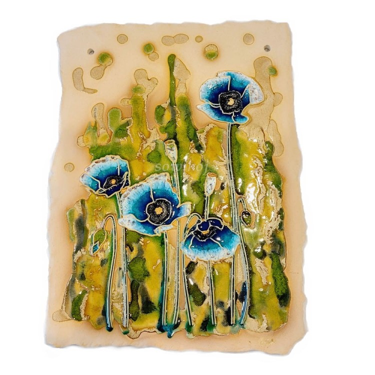 Kafelek ceramiczny z niebieskimi makami