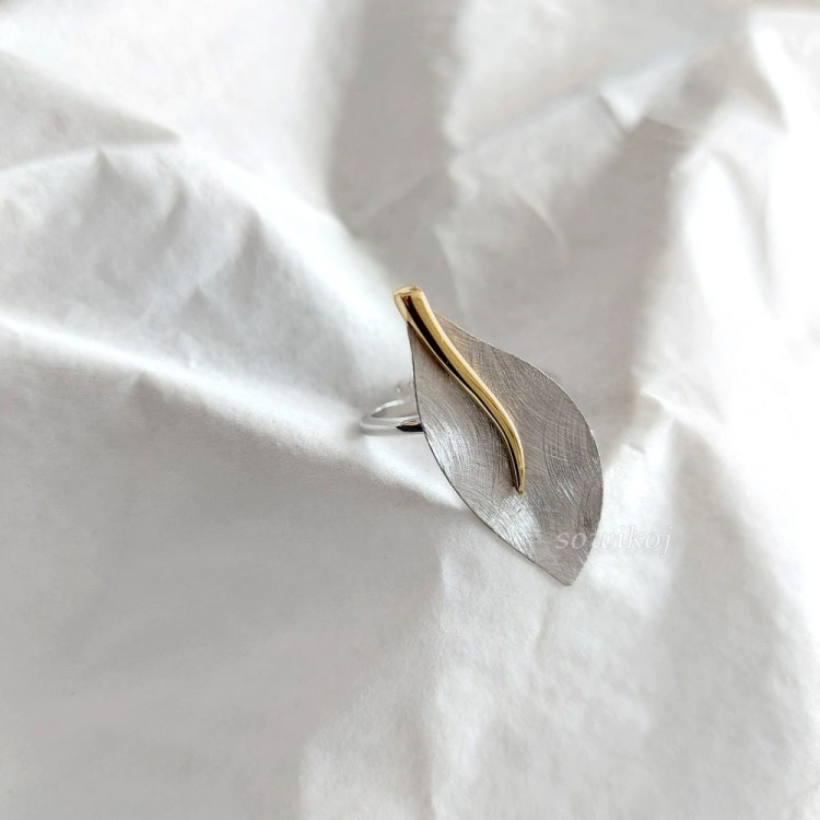 Srebrny pierścionek liść kwiat