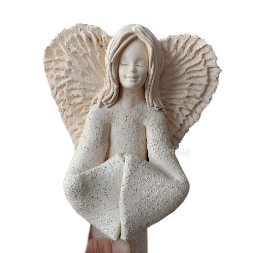 Anioł stróż ceramiczny - stojący wysoki