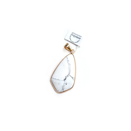 Naturalny biały howlit wisiorek w pozłacanej oprawie