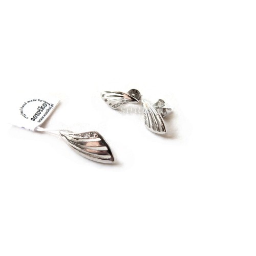 Delikatny komplet biżuterii srebrnej z cyrkoniami kolczyki i zawieszka