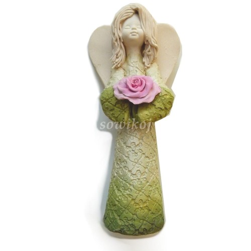 Anioł dla przyjaciela - stojąca figurka ceramiczna - ozdoba dla domu