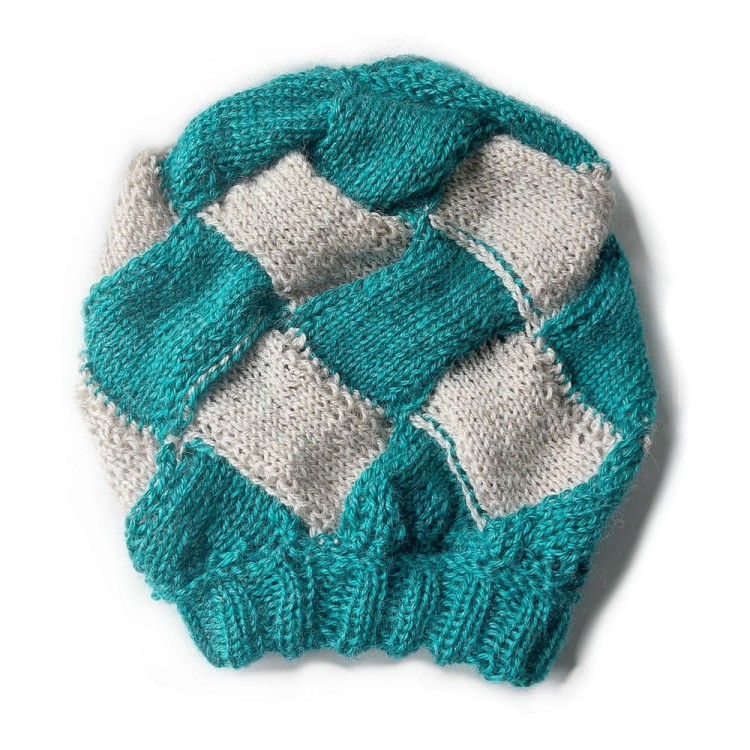 Octopus - czapka łobuzerka robiona ręcznie na drutach - wzór entrelack