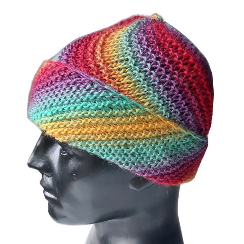 Ciepła czapka w skośne paski w kolorach Rasta