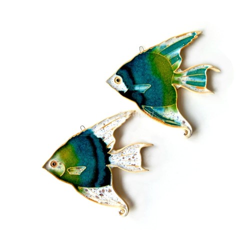 Skalar - piękna niewielka rybka ceramiczna tęczowa, ozdoba do zawieszenia w domu lub w ogrodzie - ręcznie robiona.