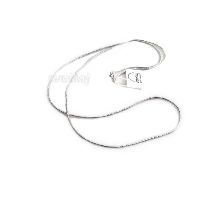 Srerny błyszczący łańcuszek rodowany z nacięciami