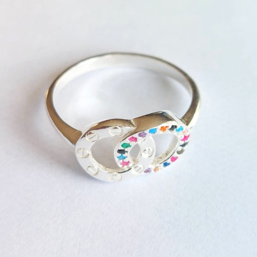 Pierscionek srebro 925 dwa kółka splecione z kolorowymi cyrkoniami