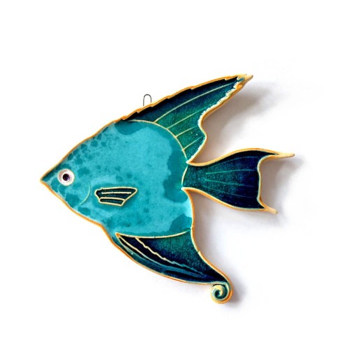 Ceramiczna rybka figurka obrazek rybki skalar w tonacji błękitno niebieskiej z ciemniejszymi płetwami. Ozdoba do ogrodu lub do domu - idealny prezent dla akwarysty.