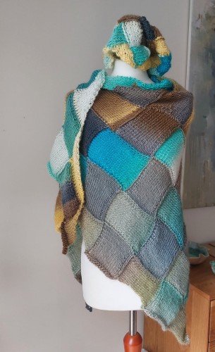Ręcznie robiona chusta na drutach Entrelack turkusy i ziemia