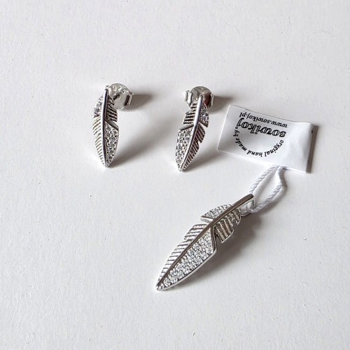 Piórka - bizuteria ze srebra próby 925 z cyrkoniami -delikatny komplet kolczyki z zawieszką