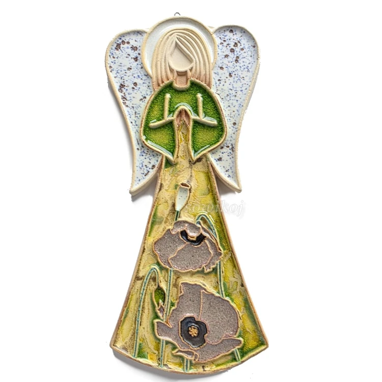 Ceramiczny aniołek figurka do zawieszenia z makami na sukience w pudrowo fioletowym różu
