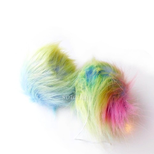 Średnie futerkowe pompony do czapki z syntetycznego futerka - Fluffy