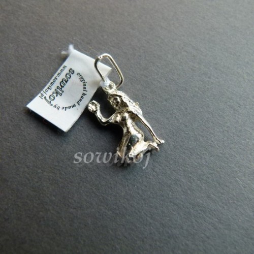 Wisiorek srebrny mniejszy panna