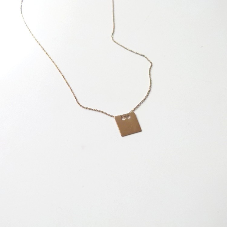 srebrny pozłacany łańcuszek z blaszka