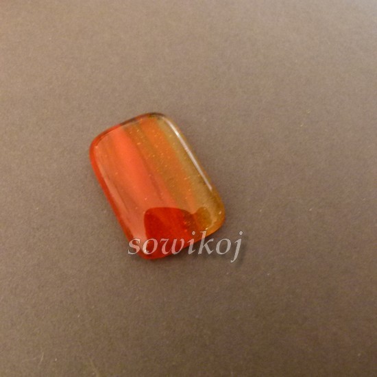 transparentny  półprzeźroczysty