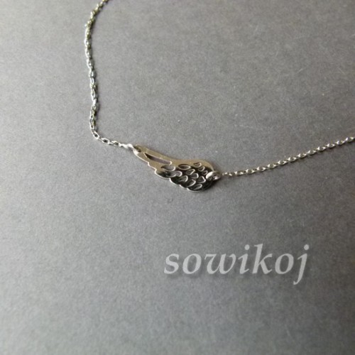 Łancuszek srebrny z zawieszką skrzydło anioła