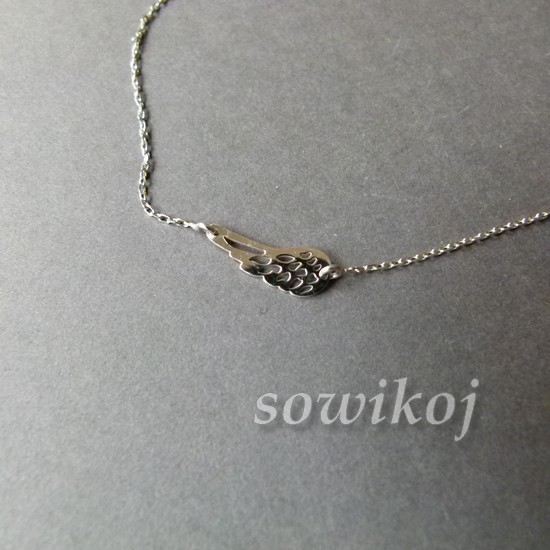 Łancuszek srebrny z zawieszką skrzydło anioła