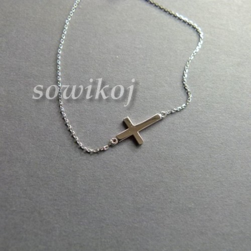 Bransoletka srebrna z zawieszką krzyżyk